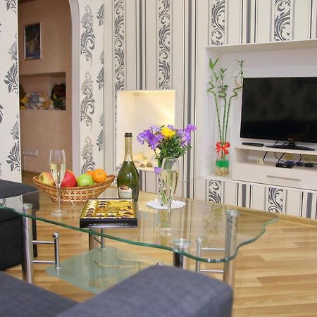 Apartment on Pushkinskaya 16 Odessa Luaran gambar