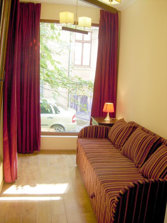 Apartment on Pushkinskaya 16 Odessa Bilik gambar
